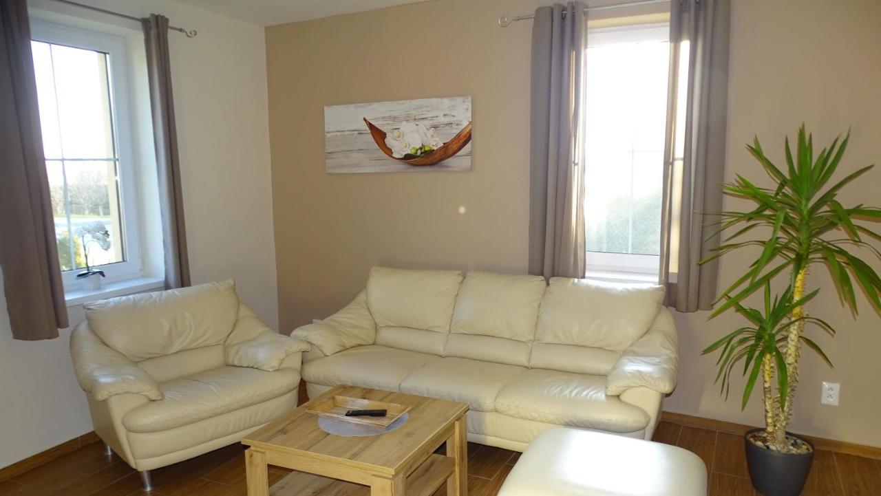 Kimy Home Mojmírovce Extérieur photo